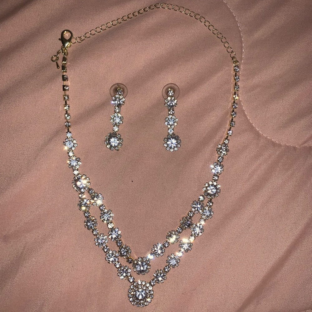 Gold Formal Necklace & Earring Set